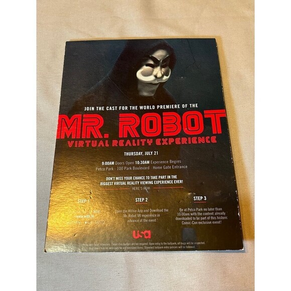 USA Network Comic-Con Badge Holders Limited Exition Collectors Buttons / Pins - Picture 5 of 5